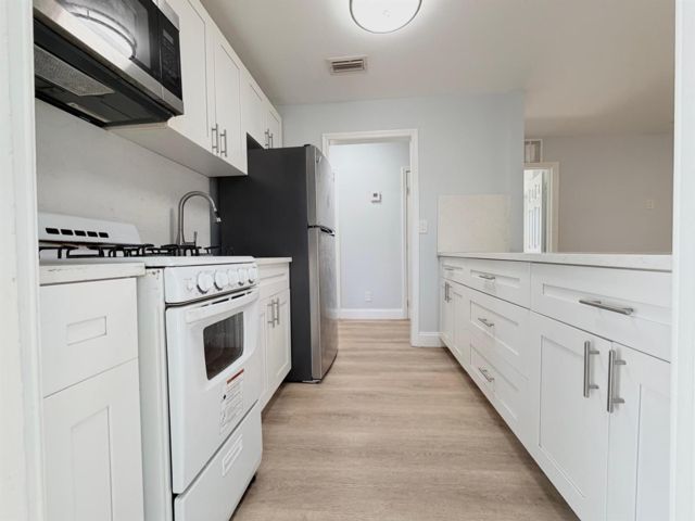  4 BR,  3.00 BTH &nbsp; style home in West Palm Beach