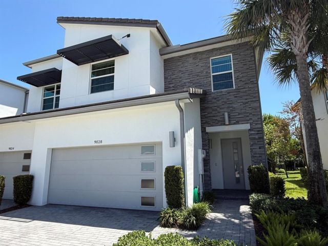  3 BR,  2.50 BTH &nbsp; style home in Lake Worth
