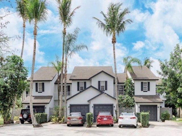  3 BR,  2.50 BTH &nbsp; style home in Wellington