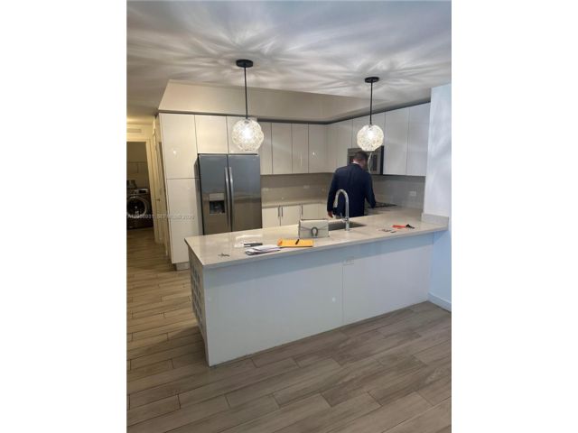 2 BR,  2.00 BTH &nbsp; style home in Miami