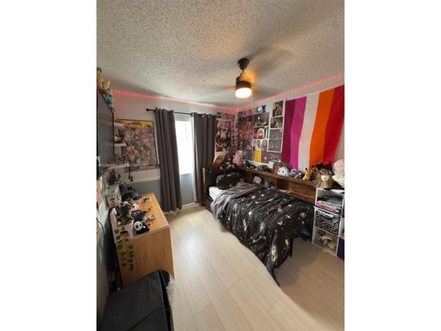 [PHOTO]