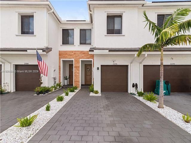  3 BR,  2.50 BTH &nbsp; style home in Homestead