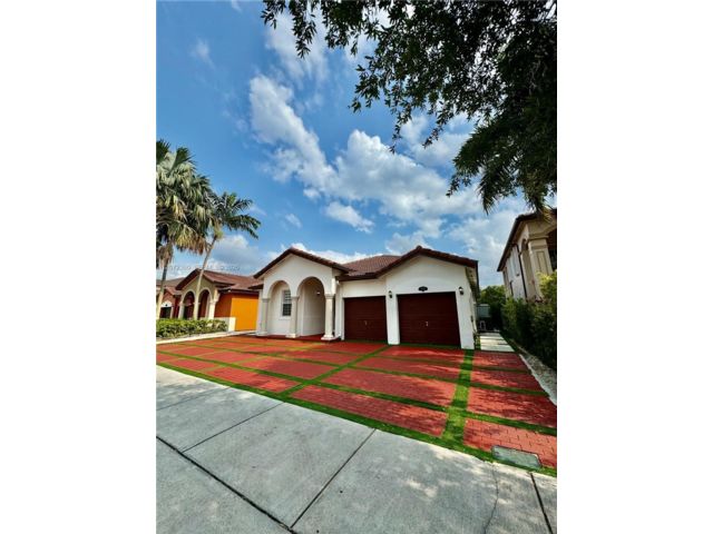  3 BR,  2.00 BTH &nbsp; style home in Miami