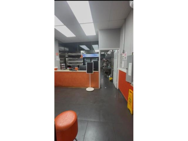 [PHOTO]