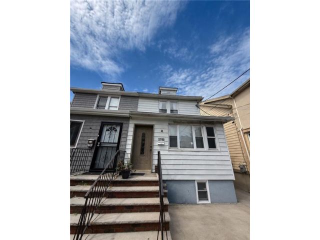 Studio,  0.00 BTH &nbsp;Multi-family style home in Sheepshead Bay