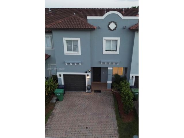  4 BR,  2.00 BTH &nbsp; style home in Miami