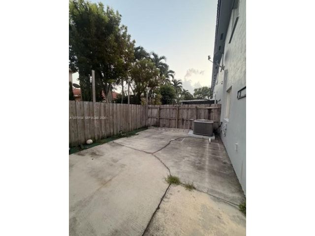 [PHOTO]