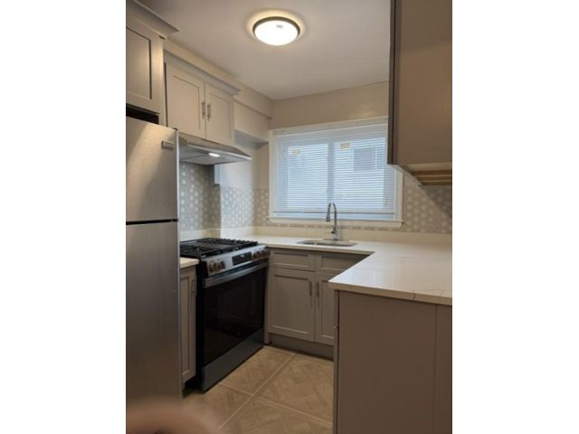 1 BR,  1.00 BTH &nbsp;Apartment style home in Canarsie