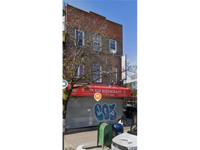 Studio,  0.00 BTH &nbsp;Mixed use style home in Bensonhurst
