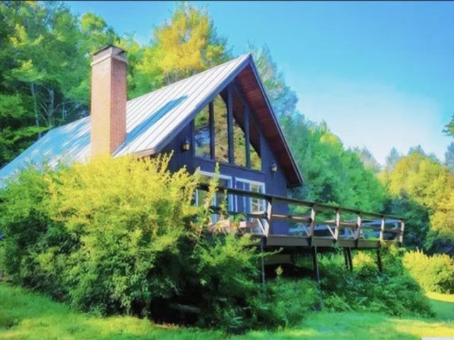  4 BR,  2.00 BTH &nbsp;Single family style home in Prattsville