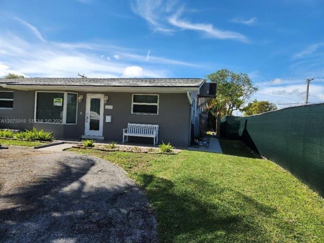 [Hollywood Real Estate, listing number 3348050]