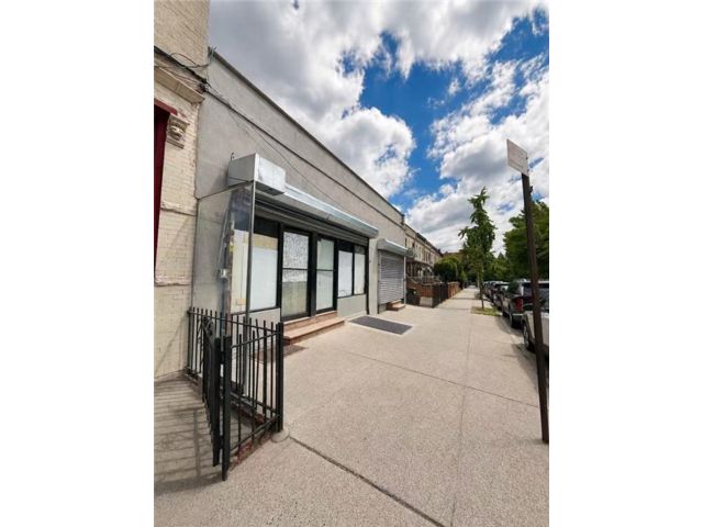 Studio,  0.00 BTH &nbsp;Business only style home in Sunset Park