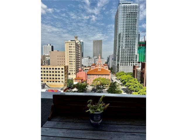 [PHOTO]
