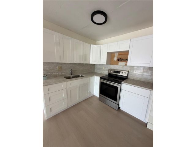  1 BR,  1.00 BTH &nbsp; style home in Miami