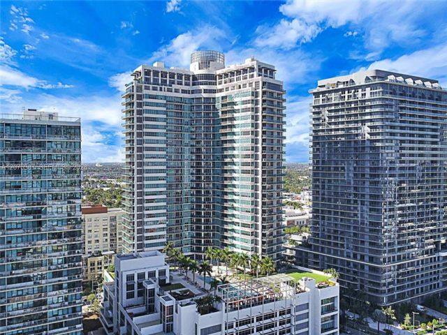  2 BR,  2.00 BTH &nbsp; style home in Miami
