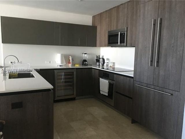 2 BR,  3.00 BTH &nbsp; style home in Miami