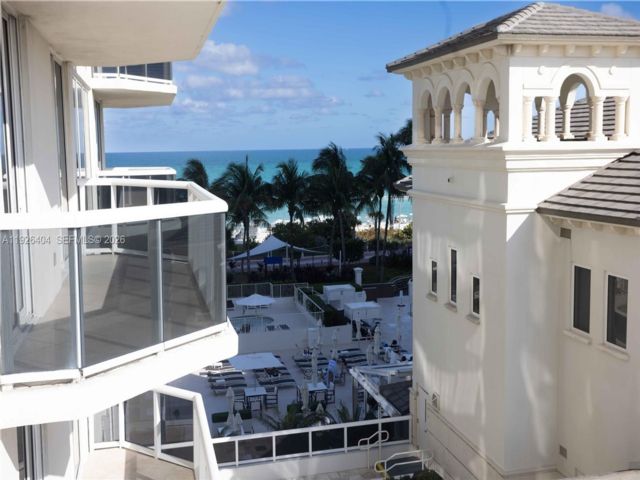  2 BR,  2.00 BTH &nbsp; style home in Miami