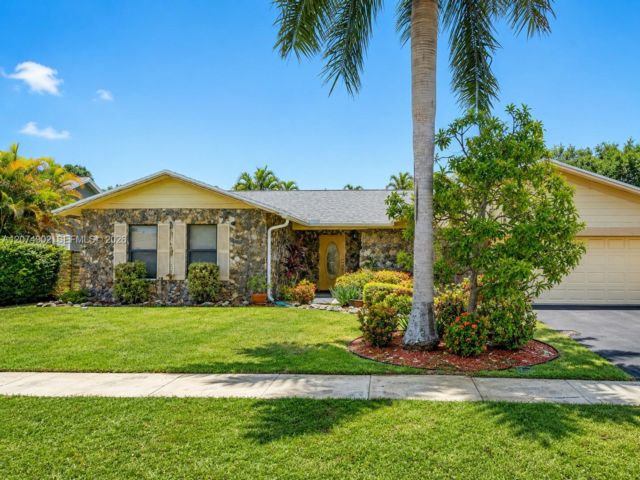  4 BR,  2.00 BTH &nbsp; style home in Boca Raton