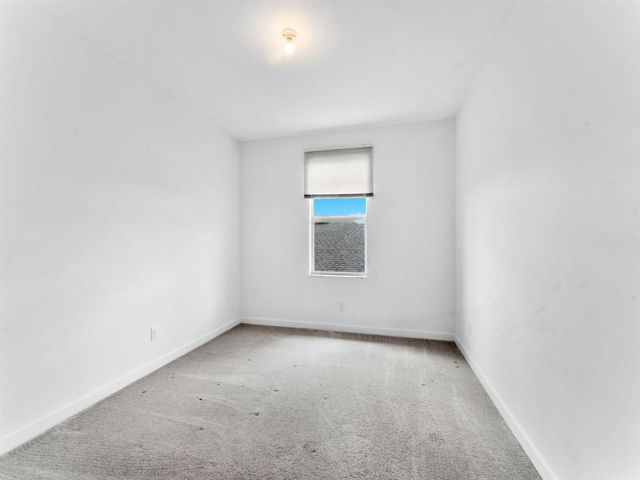 [PHOTO]