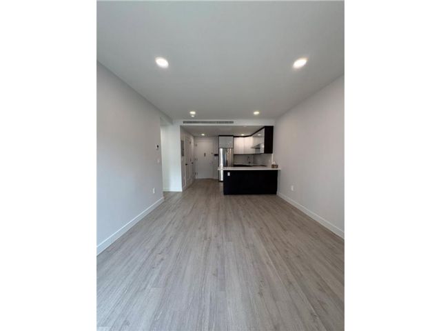  2 BR,  2.00 BTH &nbsp;Condominium style home in Dyker Heights