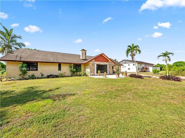  3 BR,  2.50 BTH &nbsp; style home in Miami