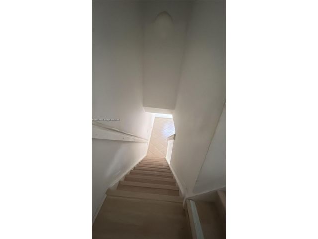 [PHOTO]
