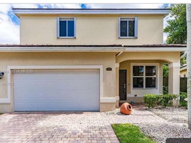  4 BR,  2.50 BTH &nbsp; style home in Homestead