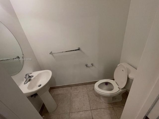 [PHOTO]