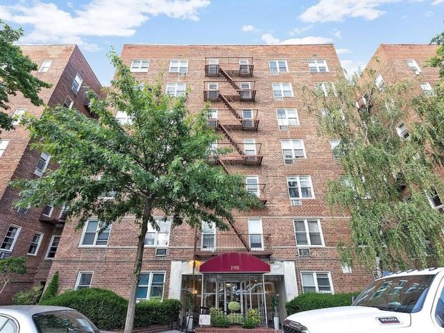 Studio,  1.00 BTH &nbsp;Co-op style home in Bensonhurst