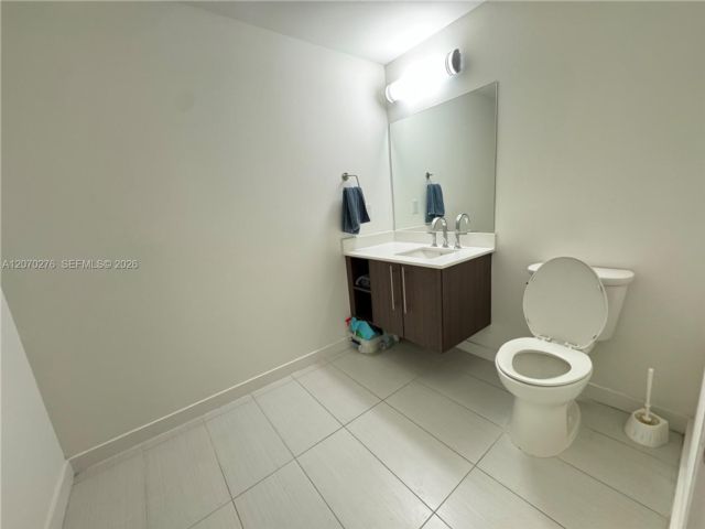 [PHOTO]
