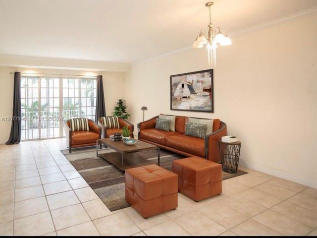  3 BR,  3.50 BTH &nbsp;Townhouse style home in Wilton Manors