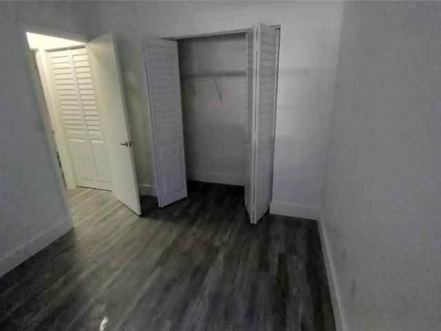 [PHOTO]