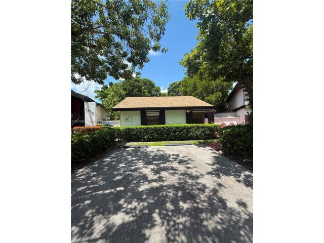 [Pembroke Pines Real Estate, listing number 3348323]