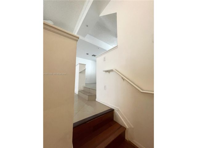 [PHOTO]
