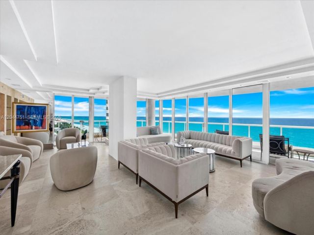  4 BR,  4.50 BTH &nbsp; style home in Miami Beach