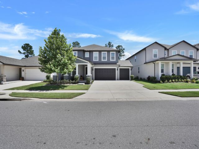  5 BR,  4.50 BTH &nbsp;2 story style home in Minneola