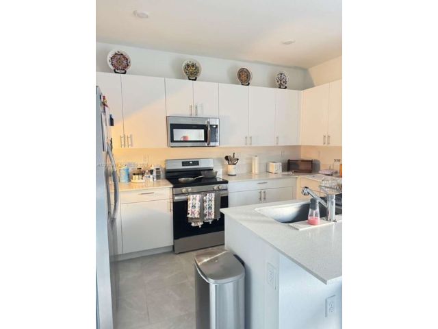 [Homestead Real Estate, listing number 3348509]