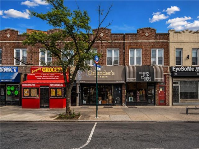Studio,  0.00 BTH &nbsp;Mixed use style home in Midwood