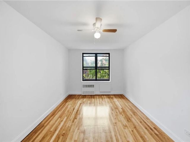  2 BR,  1.00 BTH &nbsp;Co-op style home in East Flatbush
