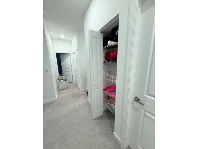 [PHOTO]