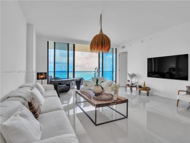  3 BR,  3.50 BTH &nbsp; style home in Sunny Isles Beach