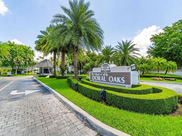  2 BR,  2.00 BTH &nbsp;Condo style home in Medley