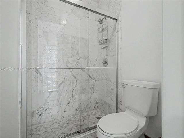 [PHOTO]