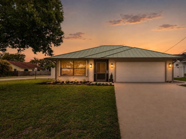 [Jupiter Real Estate, listing number 3348663]