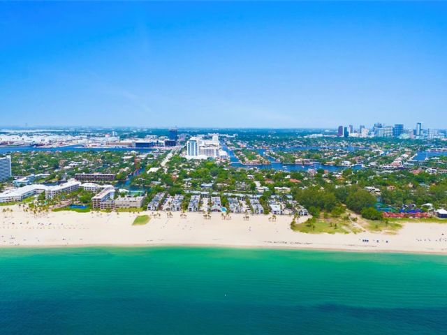  2 BR,  2.00 BTH &nbsp; style home in Fort Lauderdale