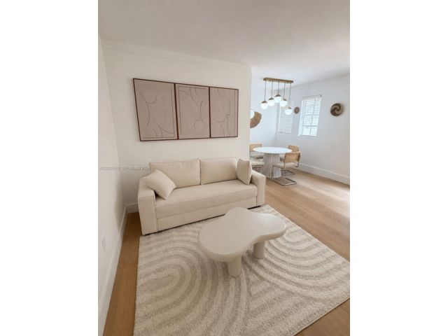  1 BR,  1.00 BTH &nbsp; style home in Carl Fisher