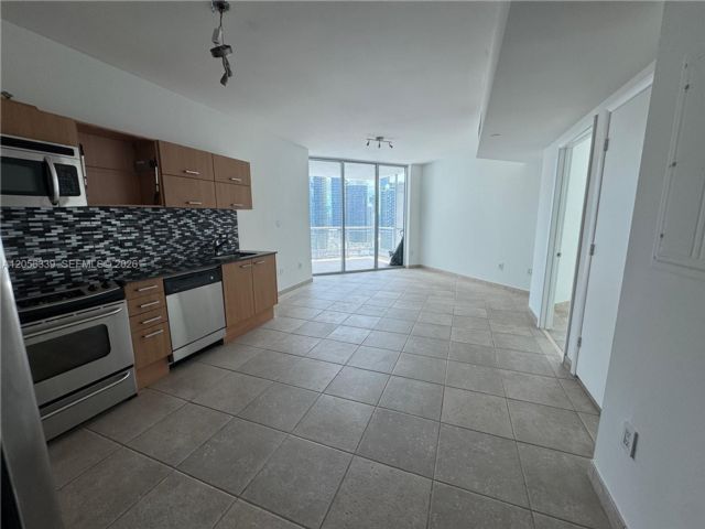  1 BR,  1.00 BTH &nbsp; style home in Miami