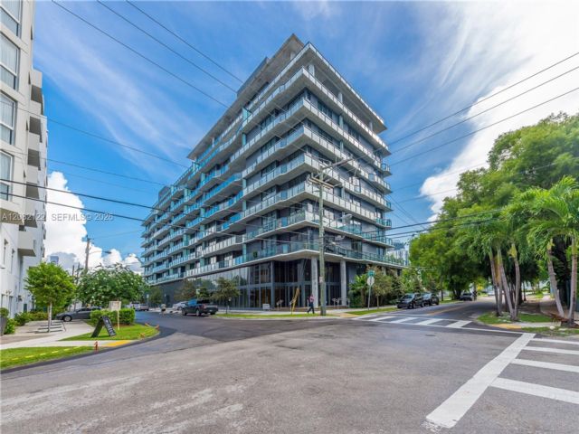  2 BR,  2.00 BTH &nbsp; style home in Miami