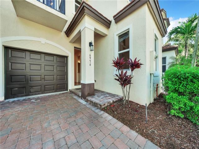 [Coconut Creek Real Estate, listing number 3348740]