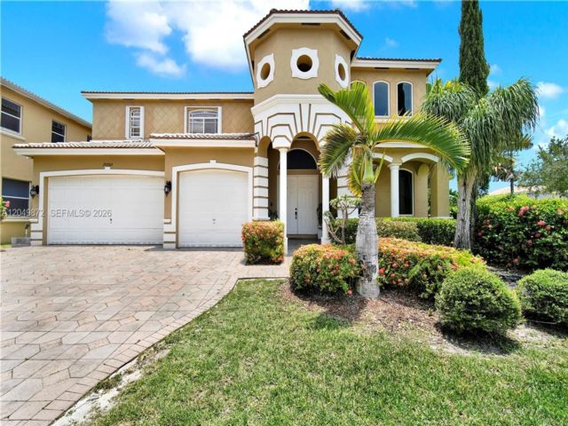  5 BR,  3.00 BTH &nbsp; style home in Miami